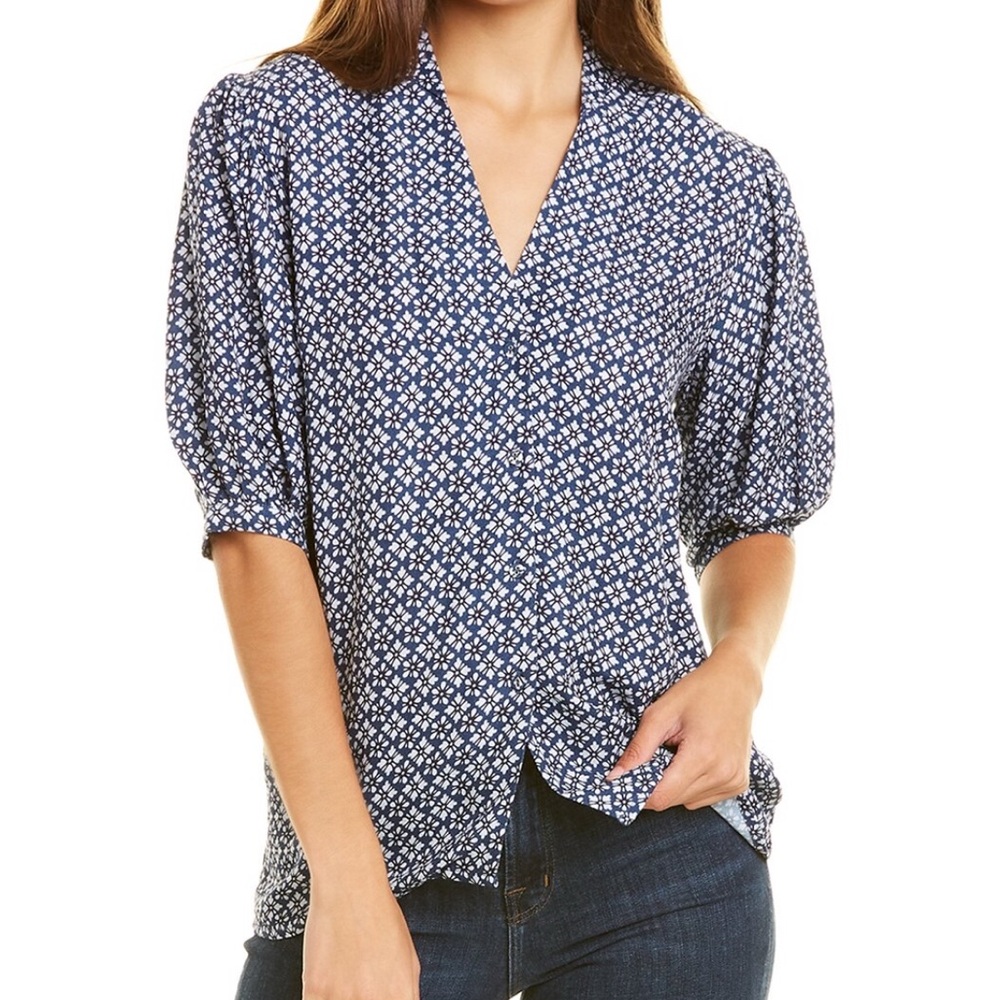 Garrie B Woman’s Blue Patterned Top